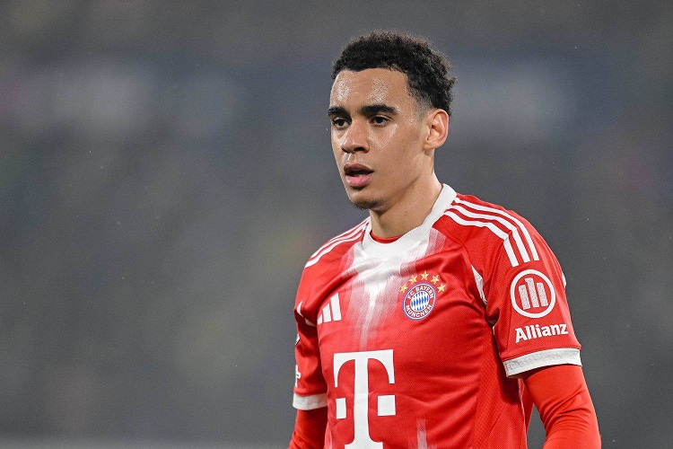De blessure van Jamal Musiala aan dezelfde voet is nog niet genezen
